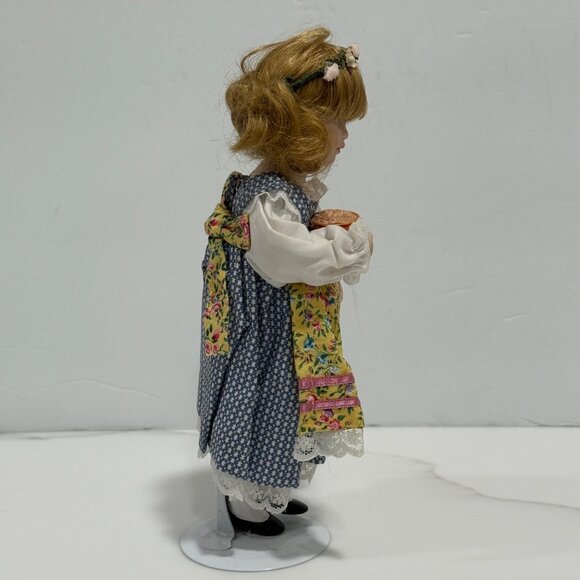 Danbury Mint Goldilocks Porcelain Doll Storybook Collection Bowl Stand Box 8.5" - Picture 8 of 15